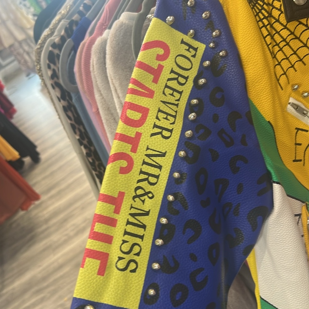 Graphic Jacket - Picture 3 of 4